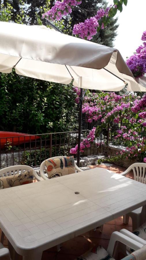 Holiday House Camillina Salò Dış mekan fotoğraf