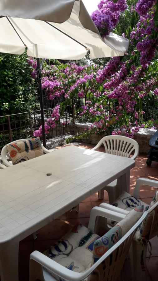 Holiday House Camillina Salò Dış mekan fotoğraf
